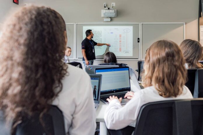 aprovado-pl-que-preve-nomeacoes-de-professores-e-pedagogos-na-seedf