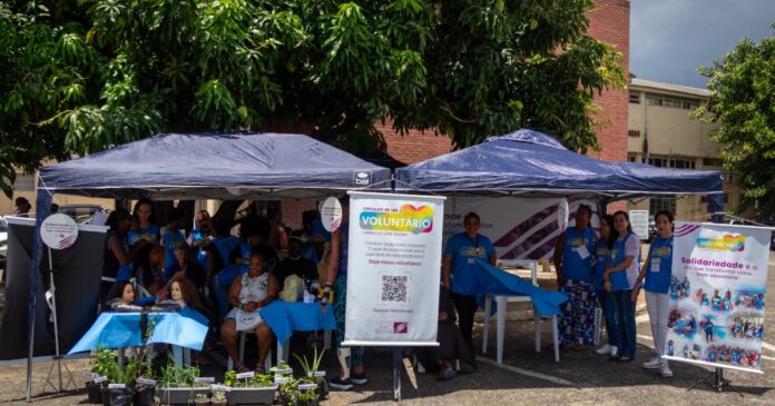 policia-militar-recebe-comunidade-do-alto-de-ondina-para-evento-de-saude