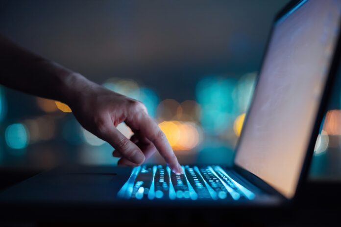 servidor-furta-r$-50-mil-em-pecas-de-computador-ao-saber-de-exoneracao
