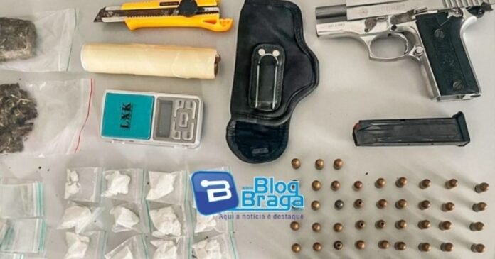 homem-armado-e-preso-em-flagrante-com-drogas-em-barreiras