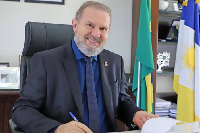 to:-ex-governador-mauro-carlesse-e-preso-por-planejar-fuga-ao-exterior