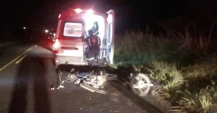 grave-acidente-com-tres-motos-deixa-um-motociclista-intubado-no-sudoeste-baiano