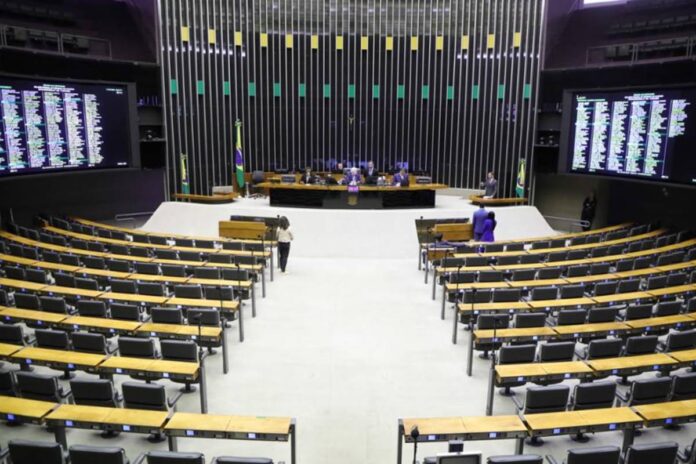camara-encerra-sessao-sem-votar-projetos-do-pacote-de-corte-de-gastos
