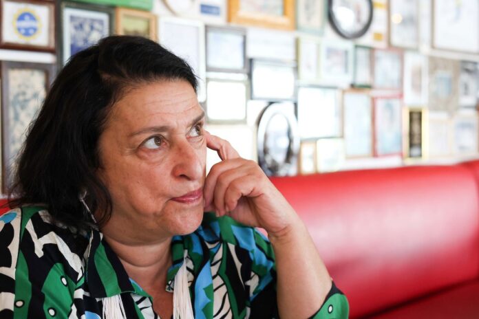 atriz-se-pronuncia-sobre-a-propria-“morte”-ao-ser-vitima-de-golpistas