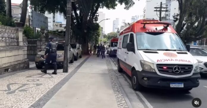 homem-e-morto-perto-do-quartel-da-policia-militar-no-centro-da-cidade