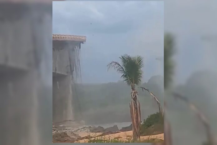 companhia-suspende-captacao-de-agua-apos-queda-de-ponte-entre-to-e-ma