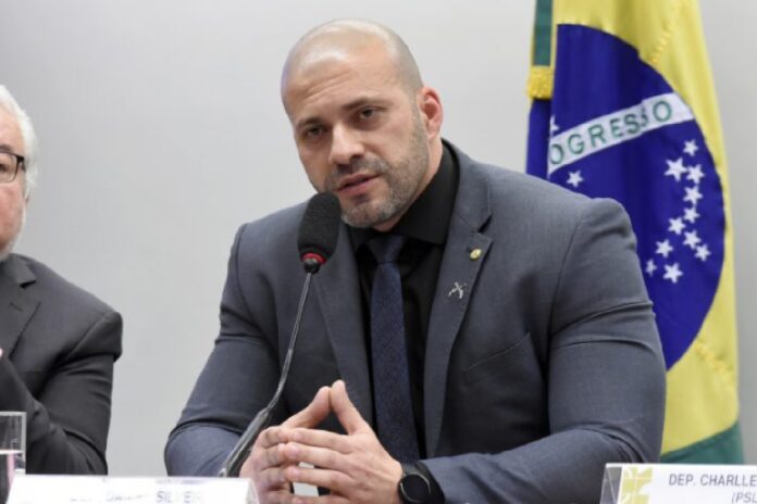 defesa-de-daniel-silveira-diz-que-ex-deputado-estava-“urinando-sangue”