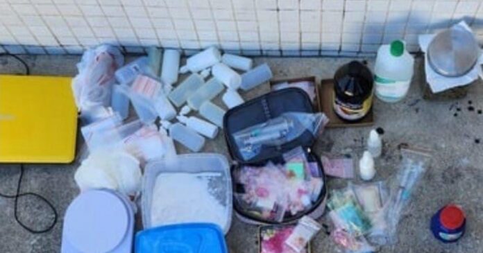 mulheres-suspeitas-de-trafico-de-drogas-sao-presas-pela-policia-militar-em-brotas