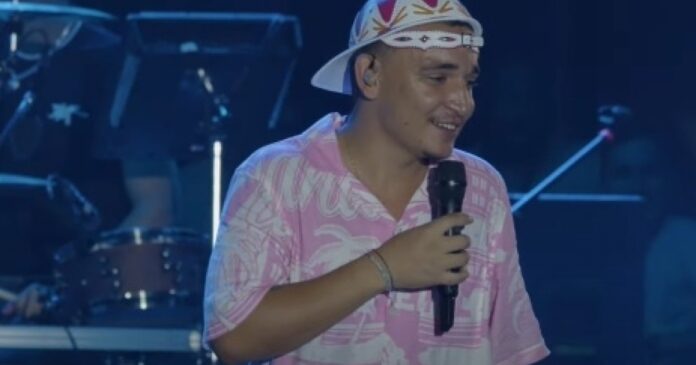 joao-gomes-realiza-show-com-sucessos-do-piseiro-e-poe-festival-virada-para-“colar-na-vaquejada”