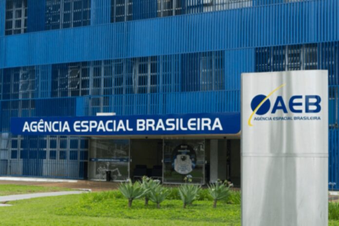 aeb-publica-edital-com-30-vagas-e-salario-inicial-de-ate-r$-10,8-mil