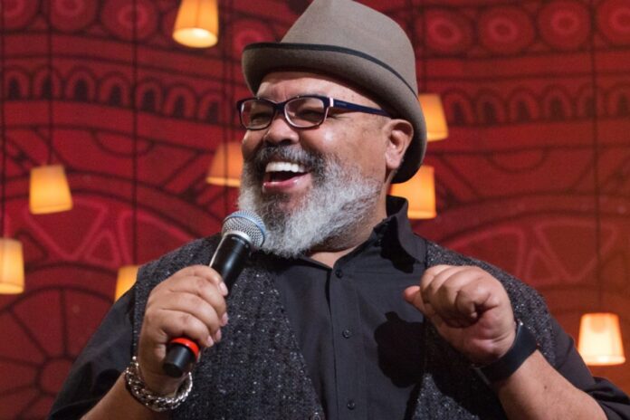 feijoada-com-presenca-de-famosos-termina-com-publico-revoltado