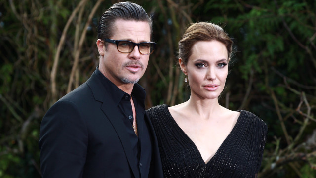 angelina-jolie-e-brad-pitt-chegam-a-acordo-sobre-divorcio-8-anos-apos-separacao angelina-jolie-e-brad-pitt-chegam-a-acordo-sobre-divorcio-8-anos-apos-separacao