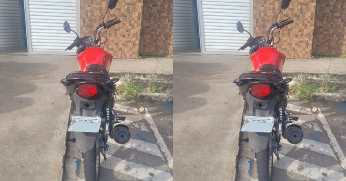 motocicleta-adulterada-e-apreendida-pela-pm-na-avenida-sete-de-setembro,-em-salvador