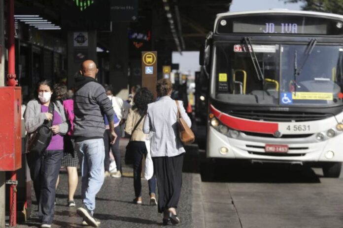 juiz-mantem-aumento-na-tarifa-de-onibus-em-sp-para-r$-5-a-partir-de-2a