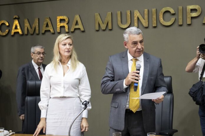 prefeito-e-criticado-por-defender-promocao-de-ditadura-ou-comunismo