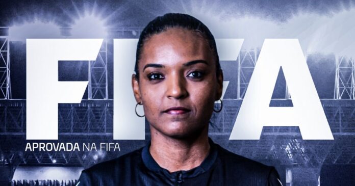 arbitra-baiana-e-confirmada-no-quadro-internacional-da-fifa-em-2025;-confira