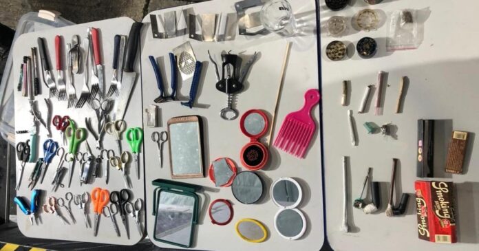 mais-de-100-objetos-sao-apreendidos-no-por-do-som-na-barra