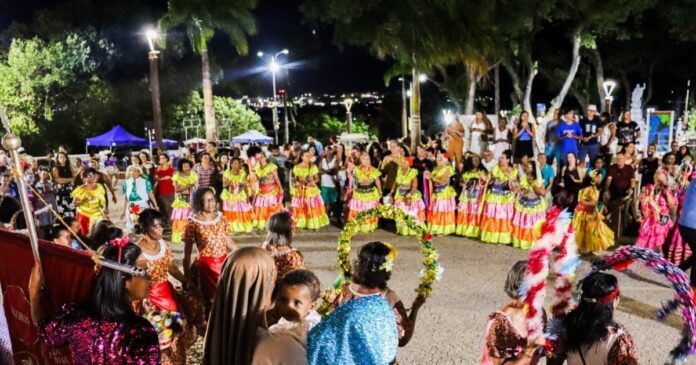 festa-de-reis-conta-com-triduo-e-apresentacao-do-terno-no-bairro-da-lapinha,-em-salvador