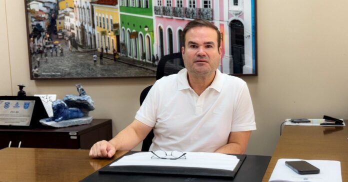 caca-leao-anuncia-pre-candidatura-a-deputado-federal-em-2026