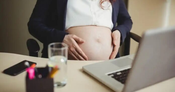 trf-1-regulamenta-preferencias-para-advogadas-gestantes,-lactantes-e-adotantes