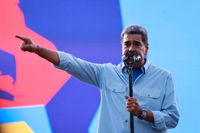 aliada-de-bolsonaristas,-deputada-dos-eua-ameaca-nicolas-maduro