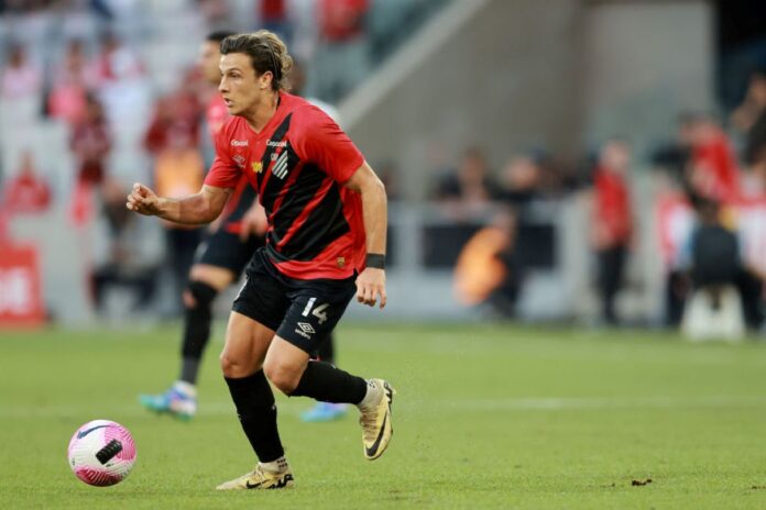 fluminense-anuncia-contratacao-do-atacante-canobbio,-ex-athletico-pr