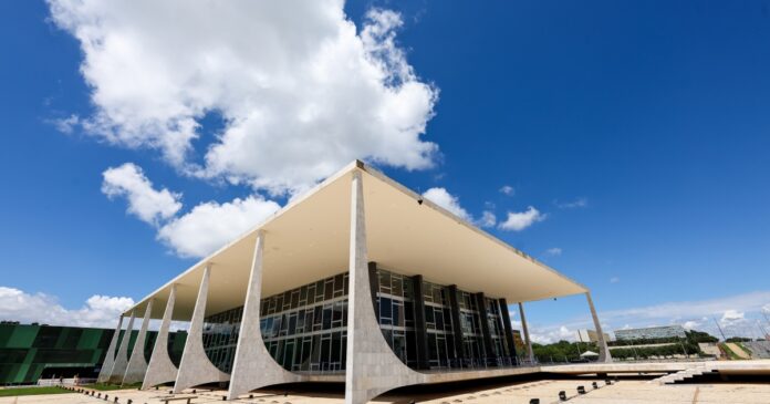 stf-rejeita-acao-do-pdt-contra-aumento-da-taxa-basica-de-juros-pelo-banco-central