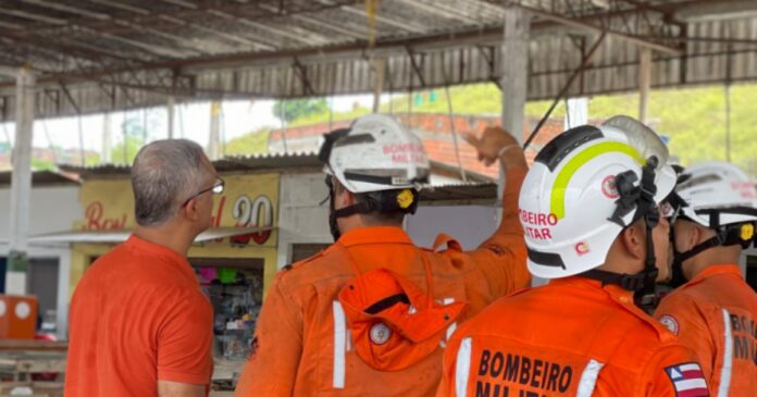 apuarema-aciona-governo-estadual-apos-fortes-chuvas;-bombeiros-avaliam-estragos
