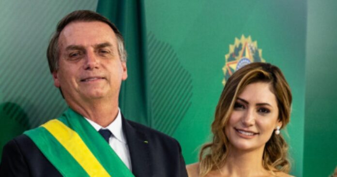 confidencialmente,-bolsonaro-admite-chapa-presidencial-sem-seu-nome-e-com-michele-como-vice