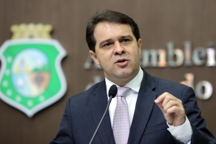 prefeito-de-fortaleza-reduz-proprio-salario-e-prepara-mais-cortes