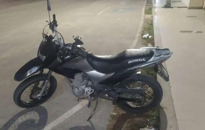 motocicleta-e-furtada-de-balconista-em-shopping-de-teixeira-freitas