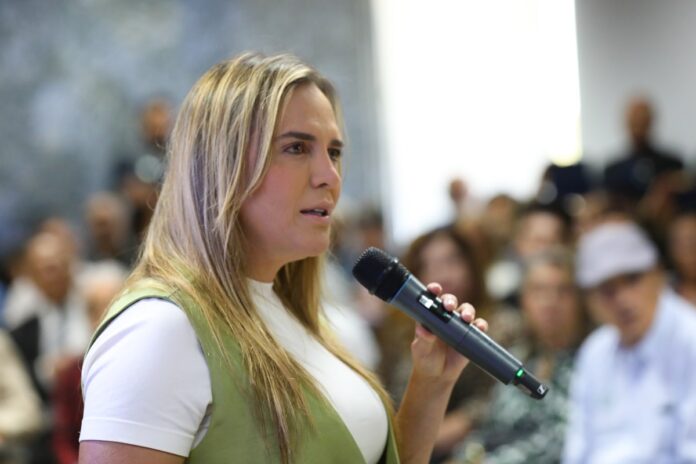 “busque-ajuda”,-diz-celina-leao-sobre-saude-mental-de-servidores-do-df