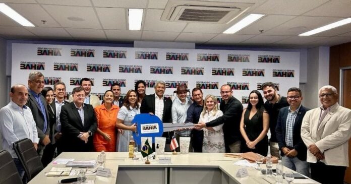 governo-do-estado-investe-em-ambulancia-e-equipamentos-de-saude-no-municipio-de-rio-de-contas