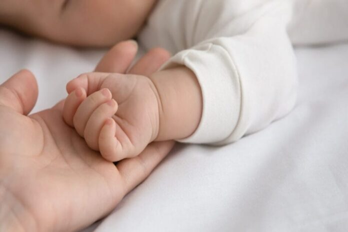 sc:-policia-investiga-morte-de-bebe-que-morreu-engasgada-em-creche