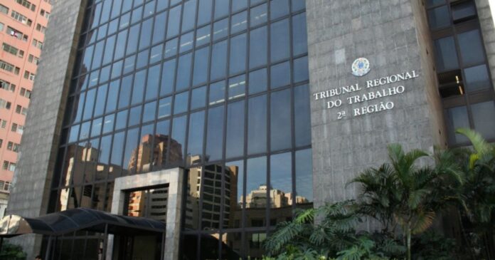 trabalhadora-sem-acesso-a-banheiro-sera-indenizada-em-r$-10-mil:-‘fazia-no-mato’