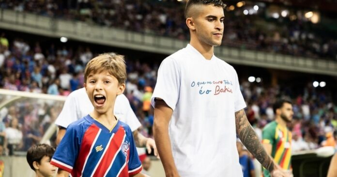 rodrigo-nestor-comemora-estreia-diante-da-torcida-do-bahia:-“boas-energias-para-o-ano”