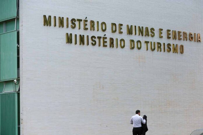em-reforma-ministerial-de-lula,-psd-quer-trocar-pesca-por-turismo