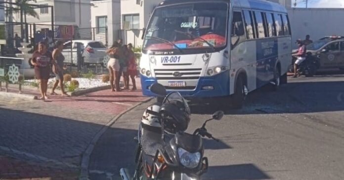 motorista-de-micro-onibus-e-executado-a-tiros-enquanto-trabalhava-em-lauro-de-freitas