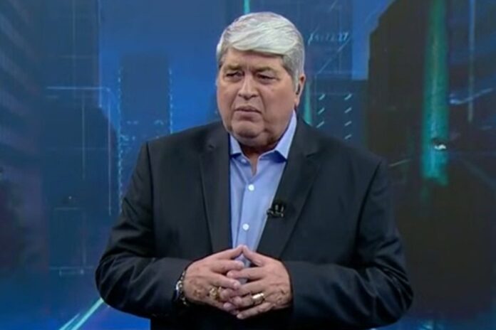 datena-sugere-que-ganha-pouco-no-sbt-e-reclama-da-audiencia-ao-vivo