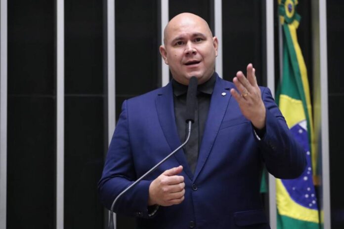 abilio,-prefeito-de-cuiaba,-tem-mal-estar-e-e-atendido-em-upa