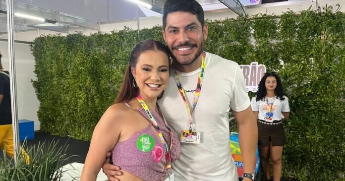 influenciadores-yugnir-angelo-e-mirela-janis-curtem-festival-de-verao-salvador