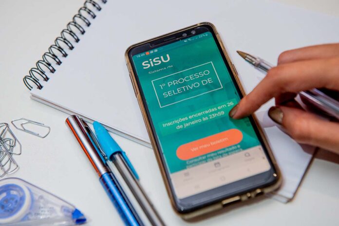 mec-divulga-resultados-do-sisu-2025;-saiba-como-consultar