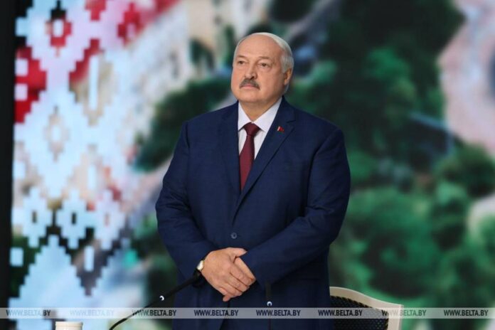 alexander-lukashenko-e-reeleito-presidente-para-7°-mandato-na-belarus