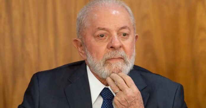 quaest:-desaprovacao-ao-governo-lula-atinge-49%-e-supera-aprovacao-pela-primeira-vez