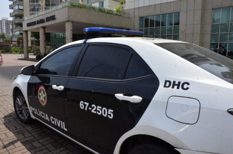 casal-e-detido-em-petropolis-suspeito-de-assassinato-de-jovem-de-25-anos