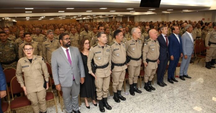 governador-participa-de-aula-inaugural-de-soldados-da-pm-em-salvador