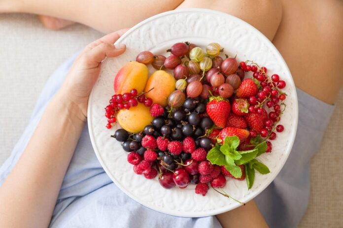 fruta-com-mais-vitamina-c-que-a-laranja-turbina-producao-de-colageno
