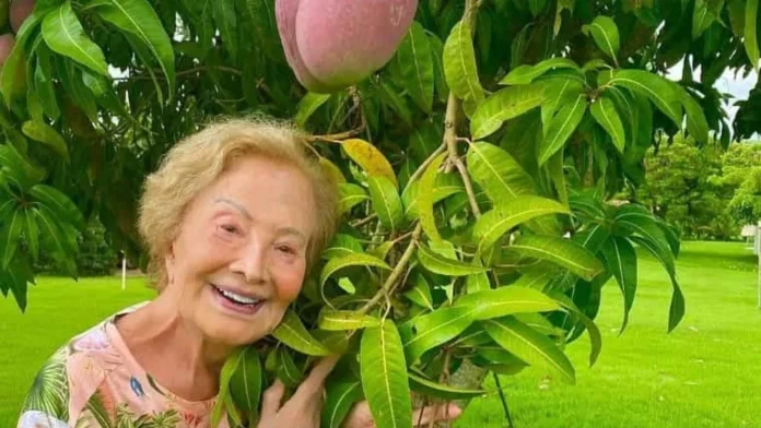 gloria-menezes-‘nunca-errou’-apos-descobrir-que-neto-e-trans,-diz-nora