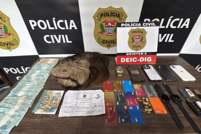 mulher-que-usava-perucas-para-abrir-contas-e-furtar-bancos-e-presa