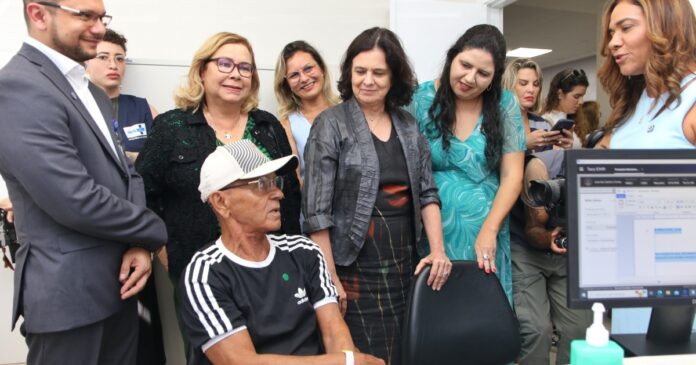 ministra-da-saude,-nisia-trindade-visita-hospital-ortopedico-da-bahia